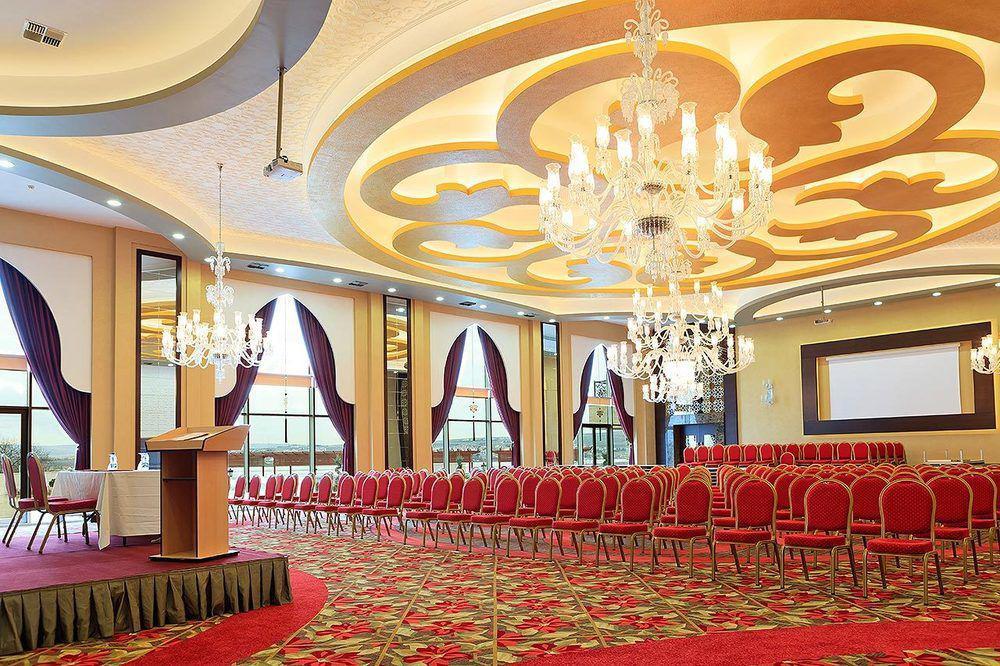 Kronos Hotel Golbası Exterior foto